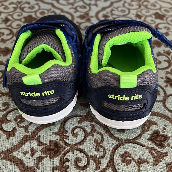 Stride Rite Rhett Sneaker - Picture 3 of 8